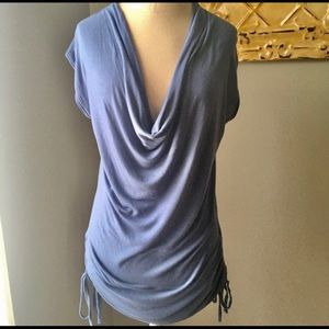 Blue tapered cow neck shirt